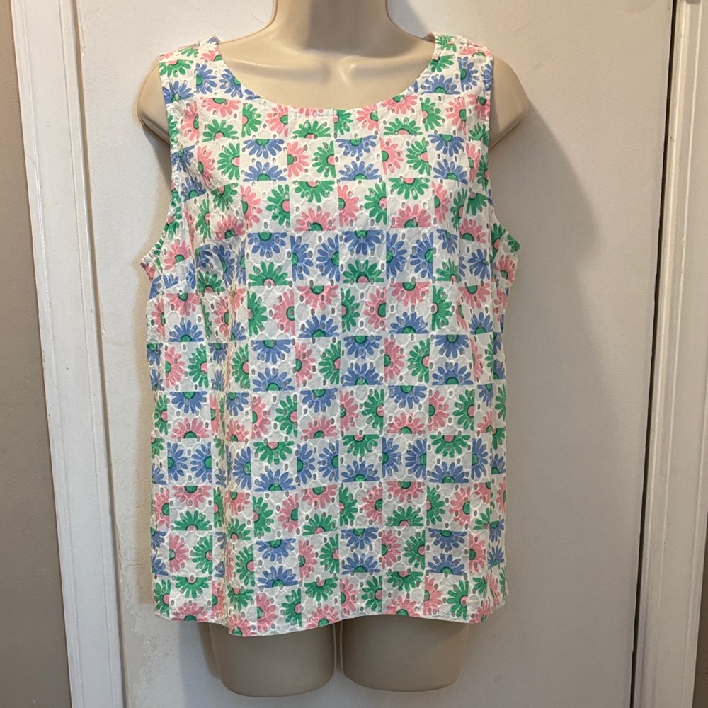 Talbots Petite LP eyelet lined sleeveless Top 26-109-1